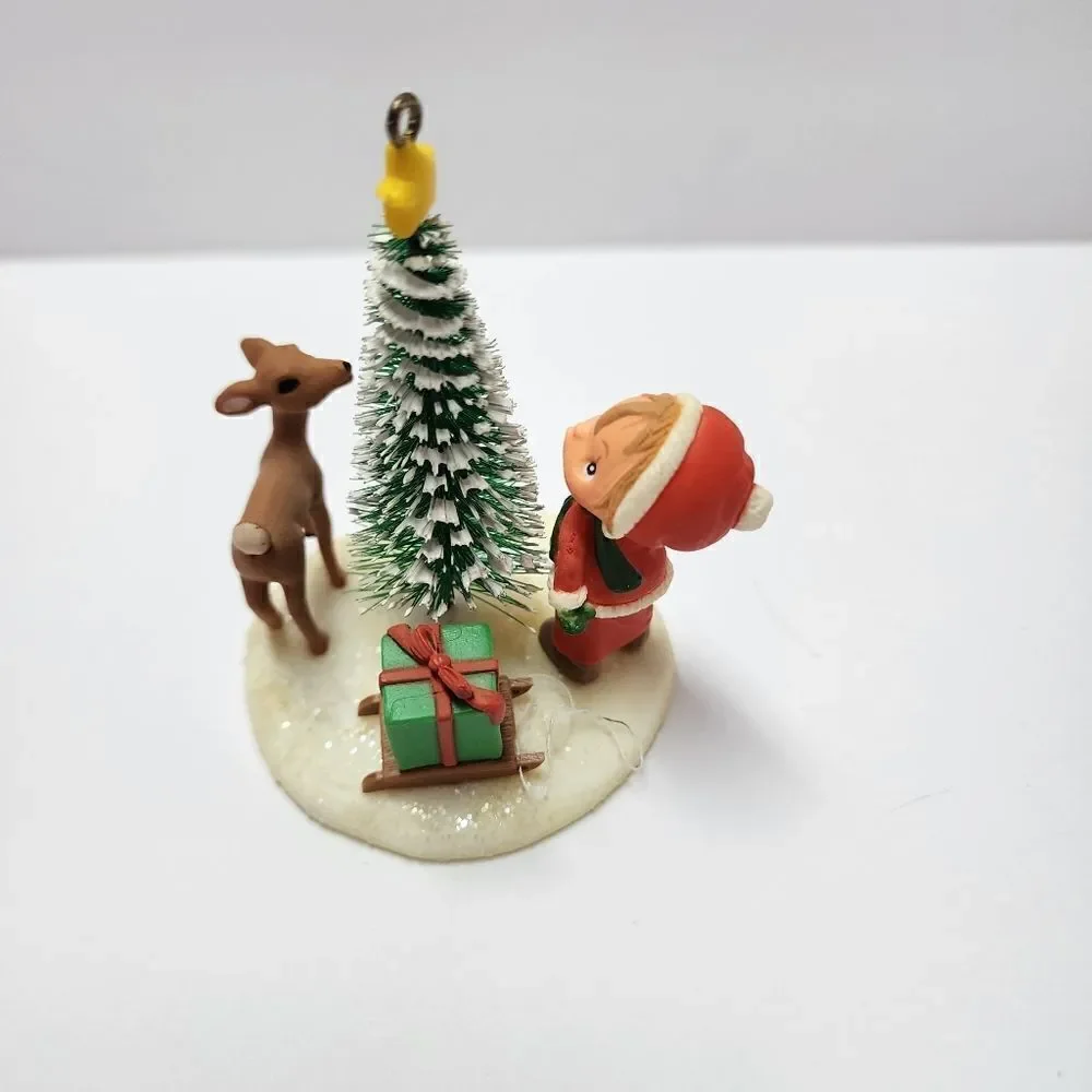 Vintage 1981 Hallmark Keepsake Christmas Ornament Designed by Betsy Clark